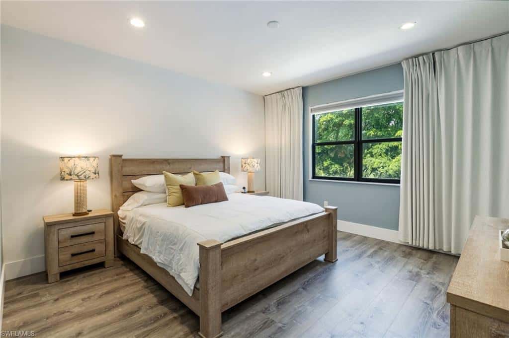 8785 Madrid Cir, Naples, photo 5