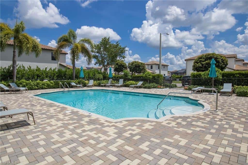 8785 Madrid Cir, Naples, photo 34