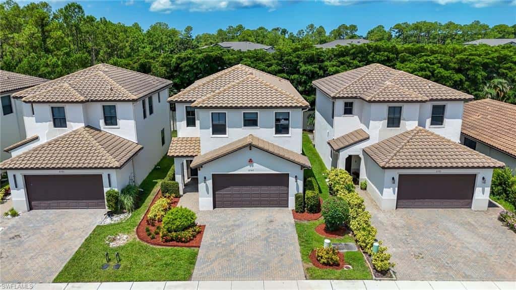 8785 Madrid Cir, Naples, photo 8