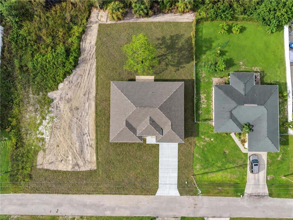2704 37th St, Lehigh Acres, photo 4