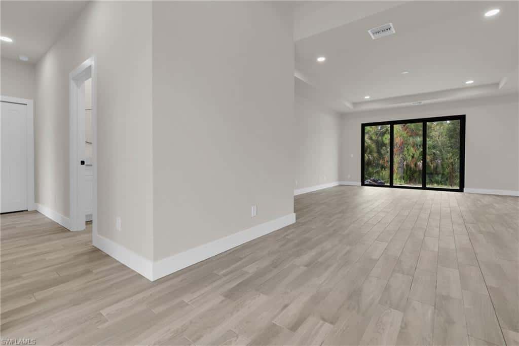2704 37th St, Lehigh Acres, photo 8