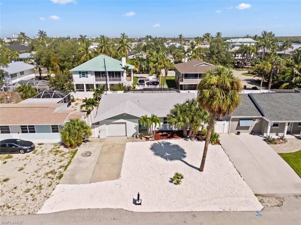 193 Hibiscus Dr, Fort Myers Beach, photo 19
