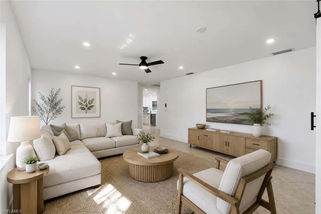 193 Hibiscus Dr, Fort Myers Beach, photo 8