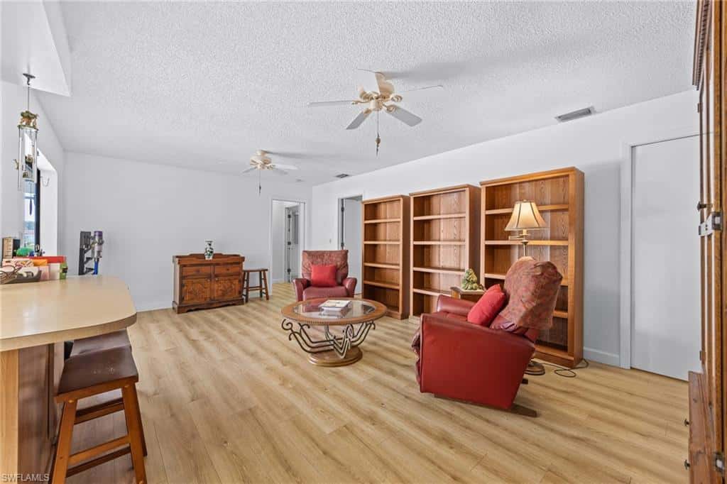 1334 12th Ter, Cape Coral, photo 17