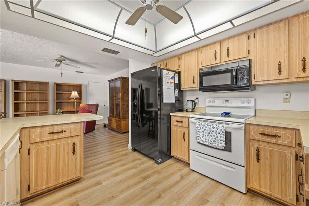 1334 12th Ter, Cape Coral, photo 12