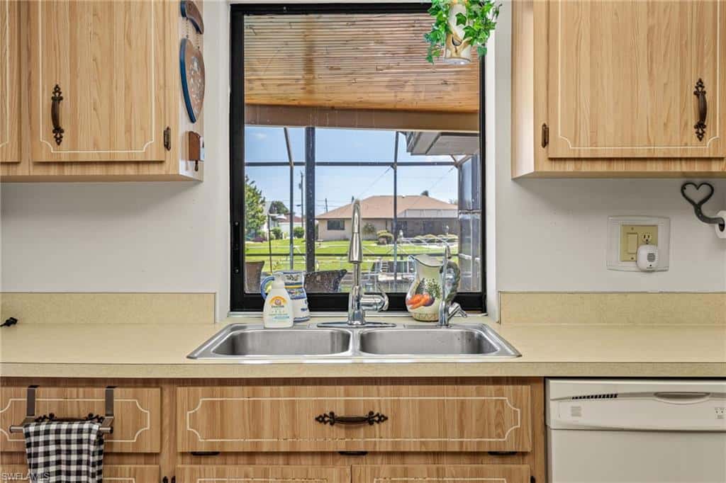 1334 12th Ter, Cape Coral, photo 14