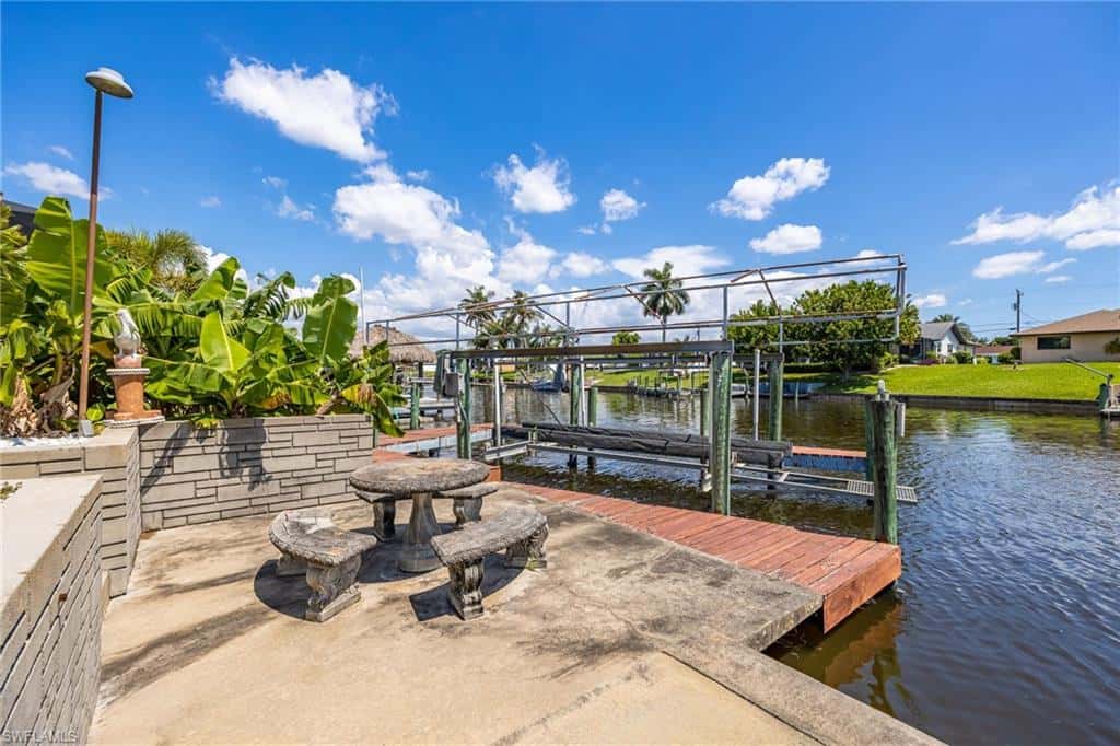 1334 12th Ter, Cape Coral, photo 41