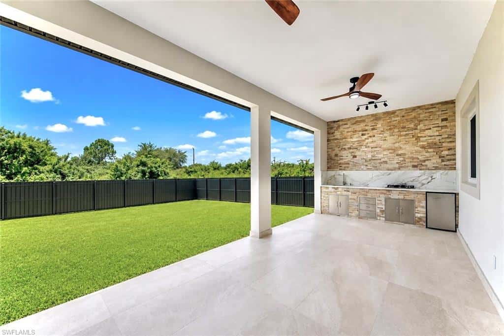 2903 4th St, Lehigh Acres, photo 25