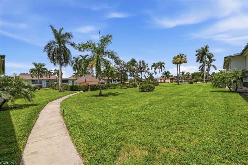 325 Charlemagne Blvd #204b, Naples, photo 32