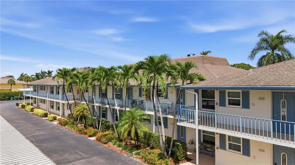 325 Charlemagne Blvd #204b, Naples, photo 28