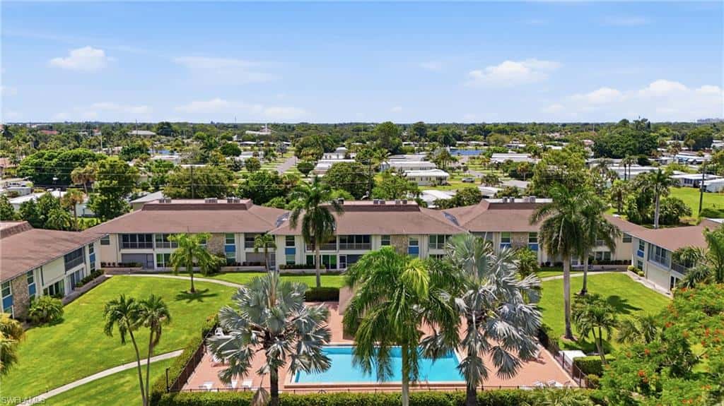 325 Charlemagne Blvd #204b, Naples, photo 38