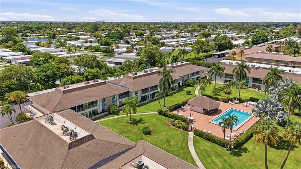 325 Charlemagne Blvd #204b, Naples, photo 37