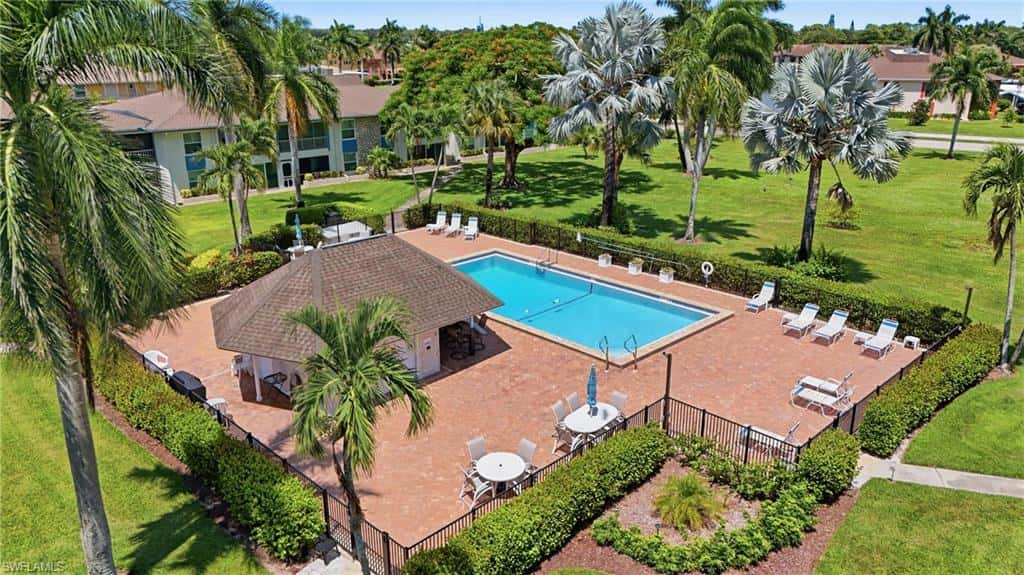 325 Charlemagne Blvd #204b, Naples, photo 35