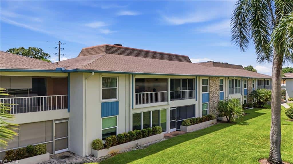 325 Charlemagne Blvd #204b, Naples, photo 31
