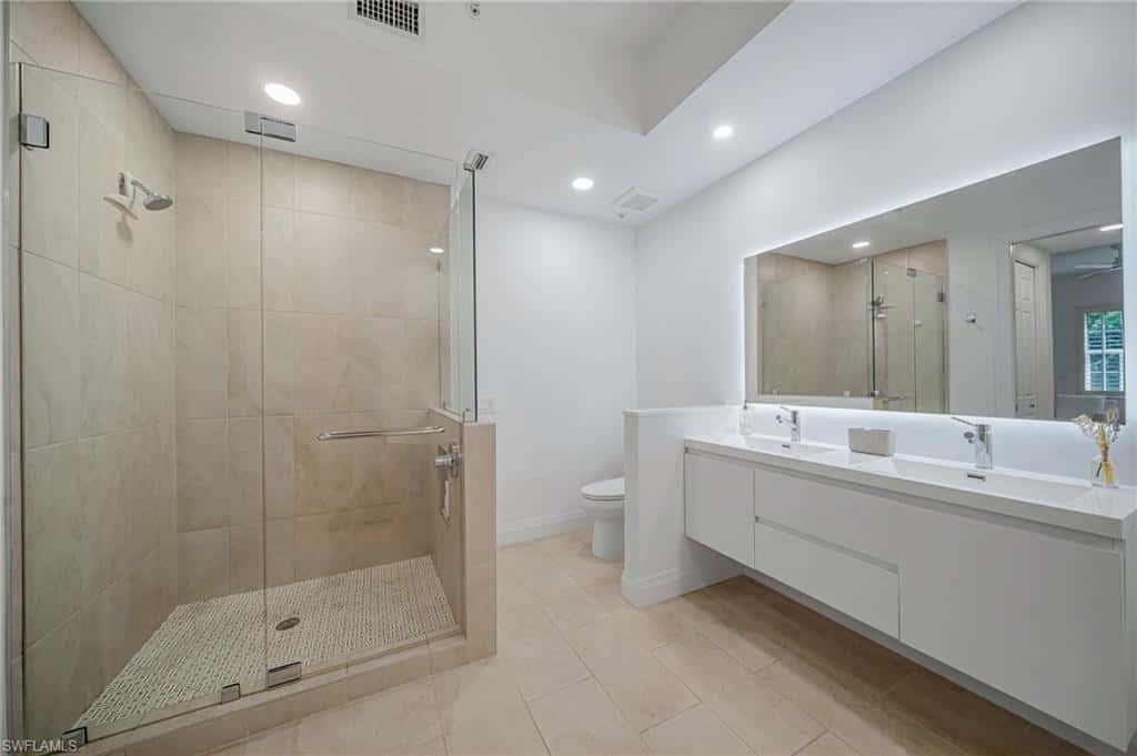 700 Bentwater Cir #103, Naples, photo 22
