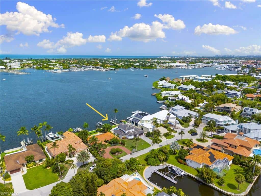 1535 Dolphin Ln, Naples, photo 13