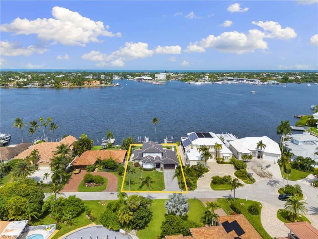 1535 Dolphin Ln, Naples, photo 14