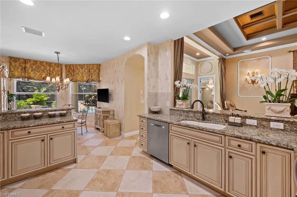 8725 Largo Mar Dr, Estero, photo 17