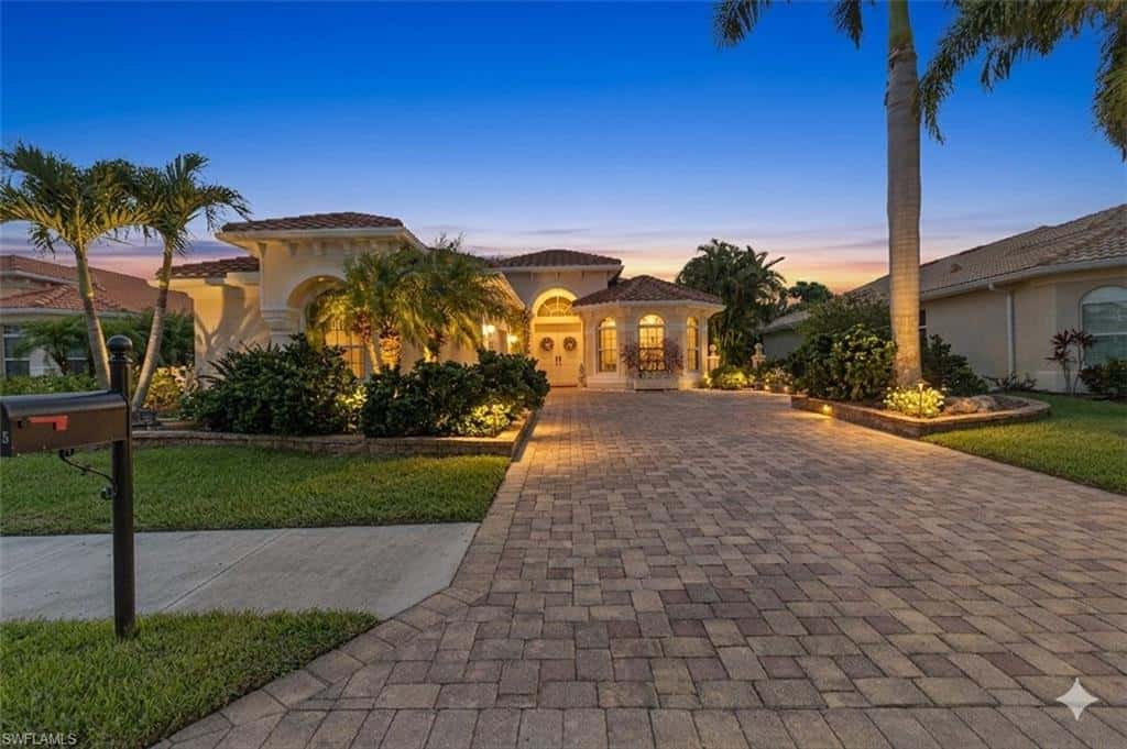 8725 Largo Mar Dr, Estero, photo 39