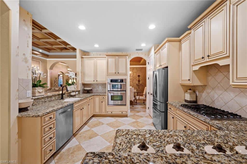 8725 Largo Mar Dr, Estero, photo 4