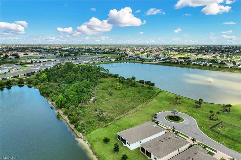 950 Stonewater Lake Ter, Cape Coral, photo 36
