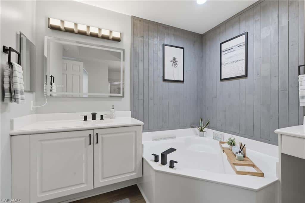 1425 Mariposa Cir #101, Naples, photo 23