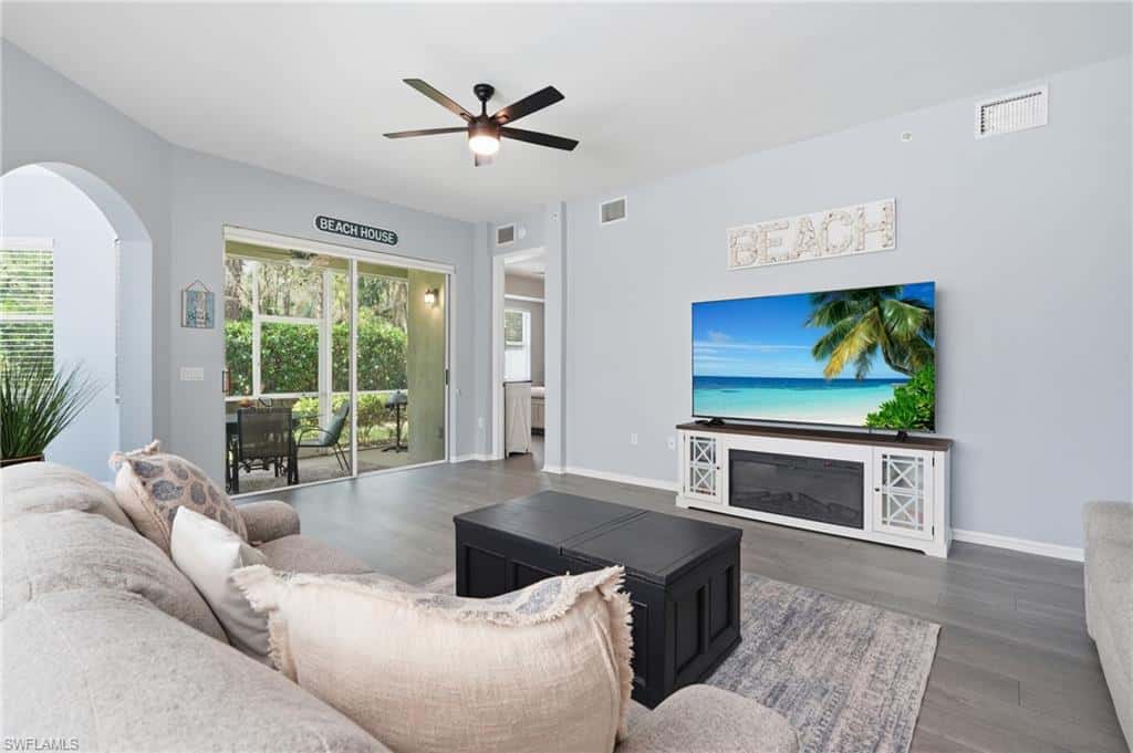 1425 Mariposa Cir #101, Naples, photo 9