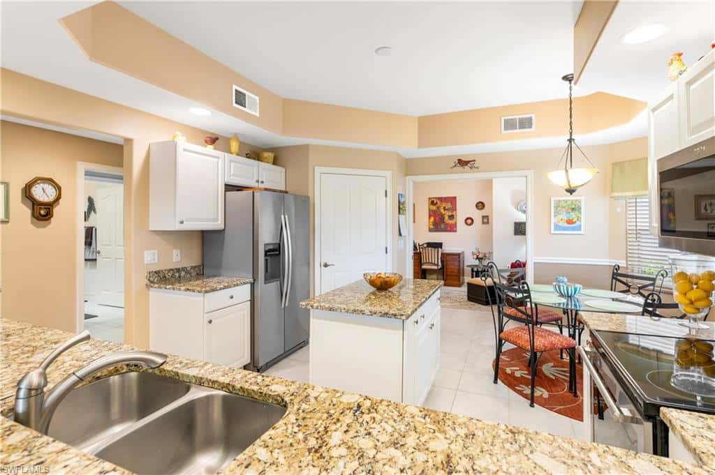 8184 Saratoga Dr #801, Naples, photo 11