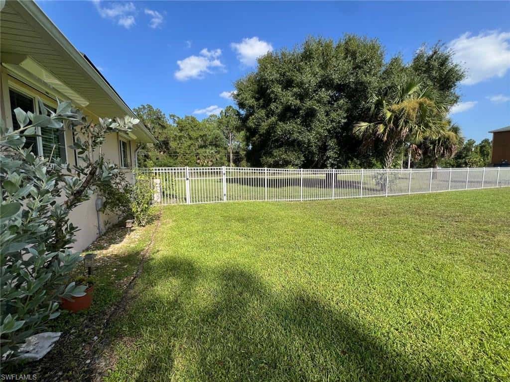 13 Wellington Ave, Lehigh Acres, photo 27