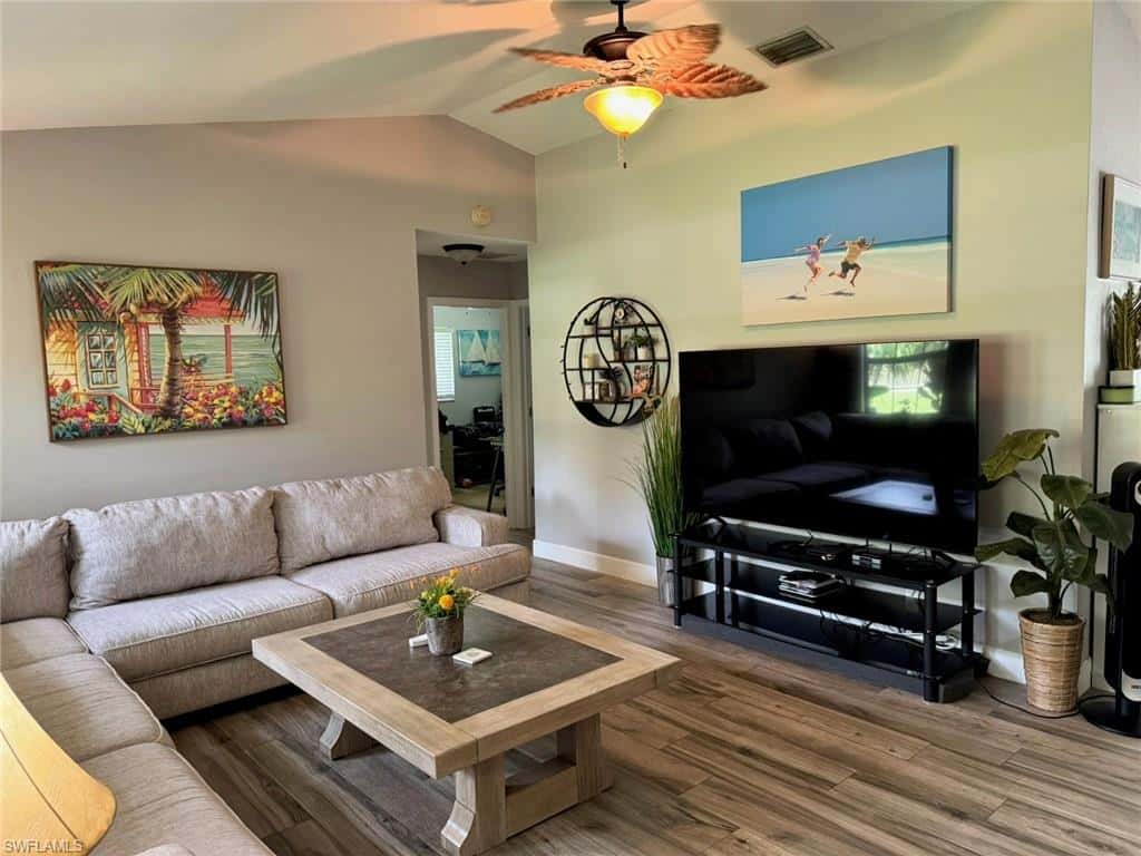 13 Wellington Ave, Lehigh Acres, photo 4