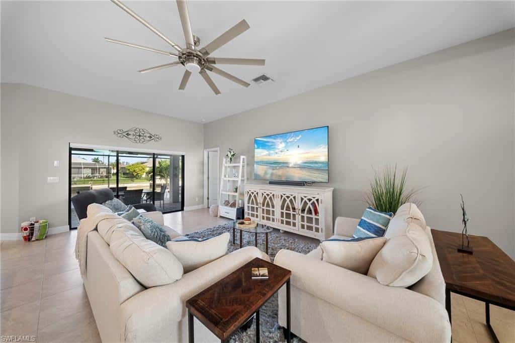 3716 11th Pl, Cape Coral, photo 11