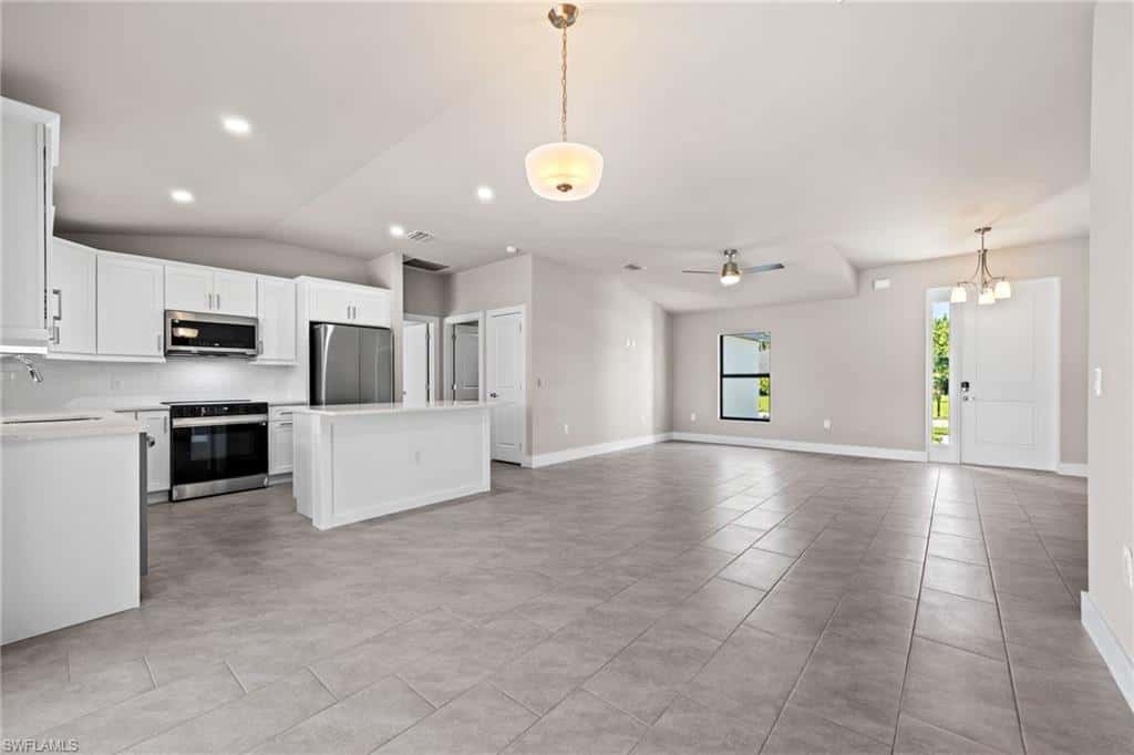 1807 2nd St, Cape Coral, photo 9