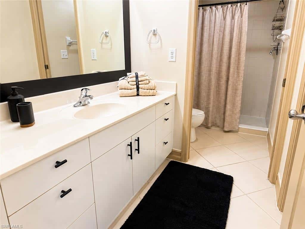 7839 Regal Heron Cir #202, Naples, photo 8