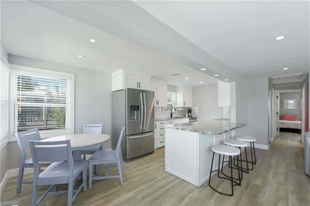 210 Dakota Ave, Fort Myers Beach, photo 9
