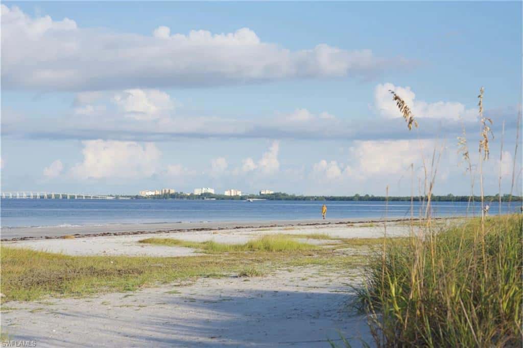 210 Dakota Ave, Fort Myers Beach, photo 33
