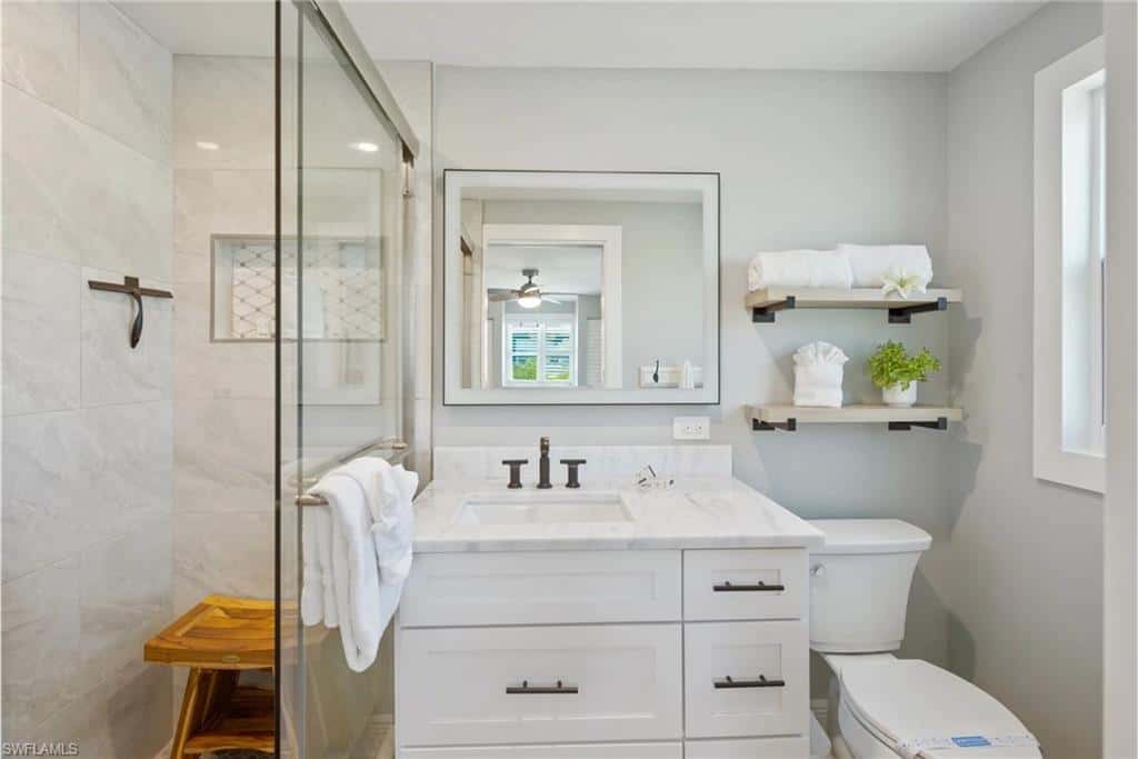 210 Dakota Ave, Fort Myers Beach, photo 14