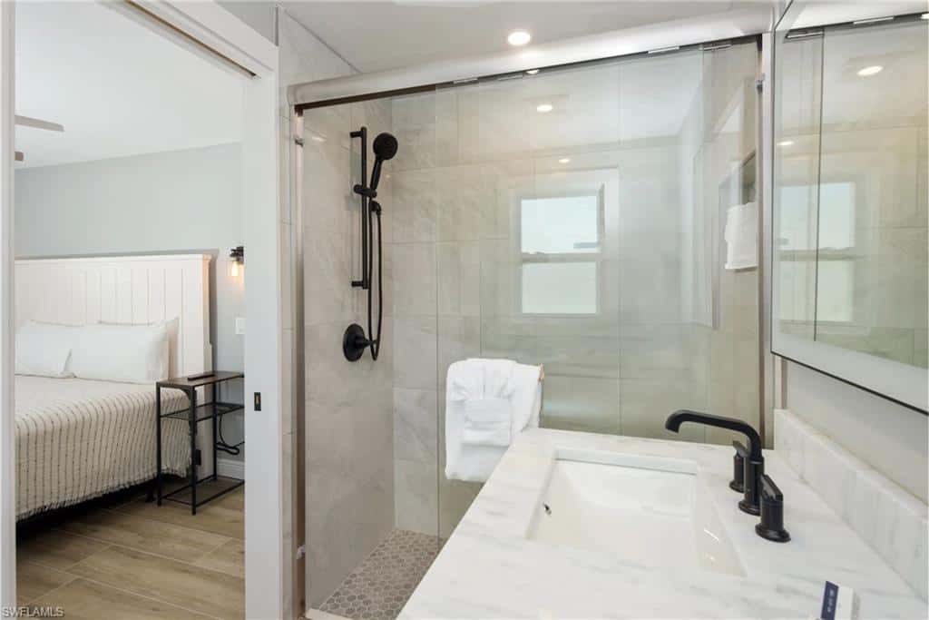 210 Dakota Ave, Fort Myers Beach, photo 15