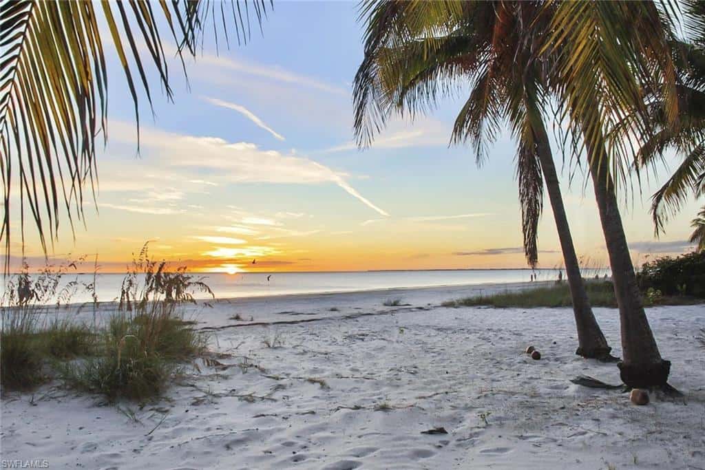 210 Dakota Ave, Fort Myers Beach, photo 31