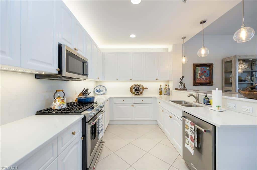 3725 Montreux Ln #103, Naples, photo 4