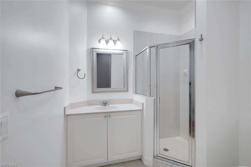 5021 Maxwell Cir #101, Naples, photo 38