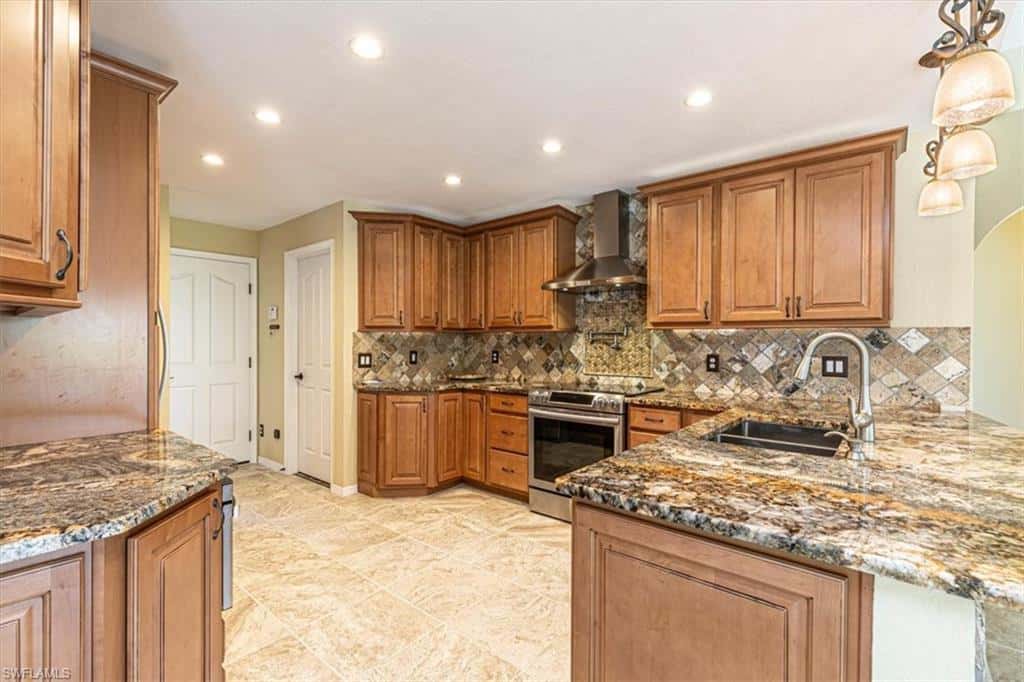 2816 43rd Ln, Cape Coral, photo 11