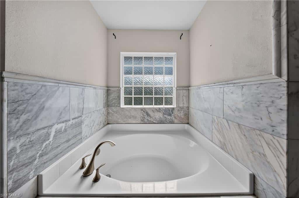 527 27th Ave, Cape Coral, photo 19