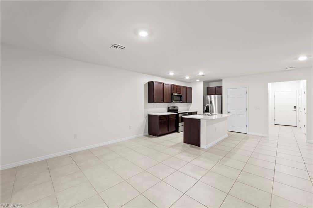 15381 Wildflower Cir, Naples, photo 6
