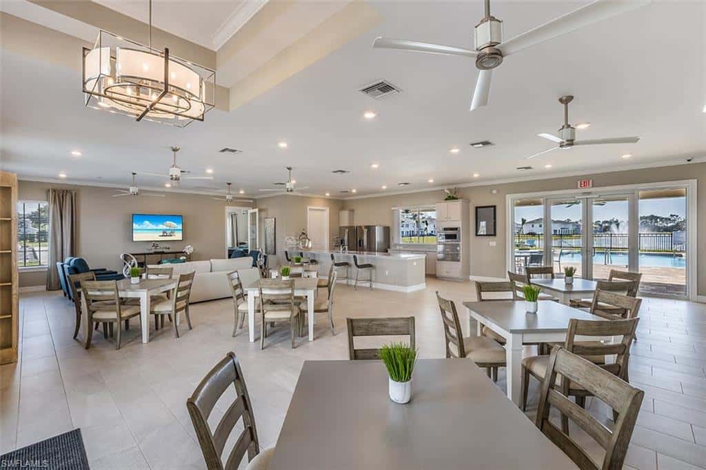 15381 Wildflower Cir, Naples, photo 37
