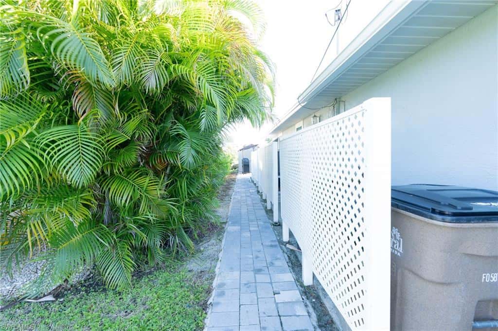 115 35th Ter, Cape Coral, photo 24
