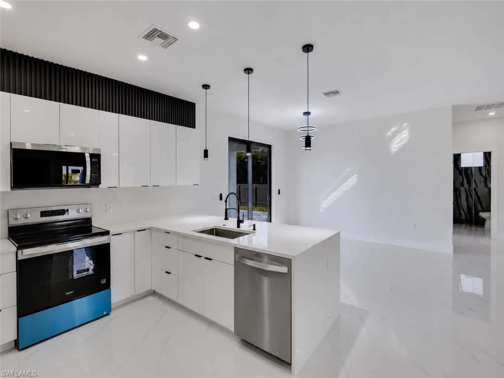 1810 6th Pl, Cape Coral, photo 9