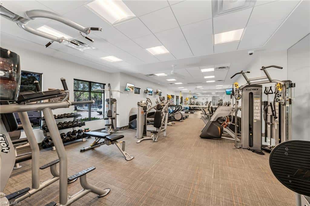 7558 Cordoba Cir, Naples, photo 36