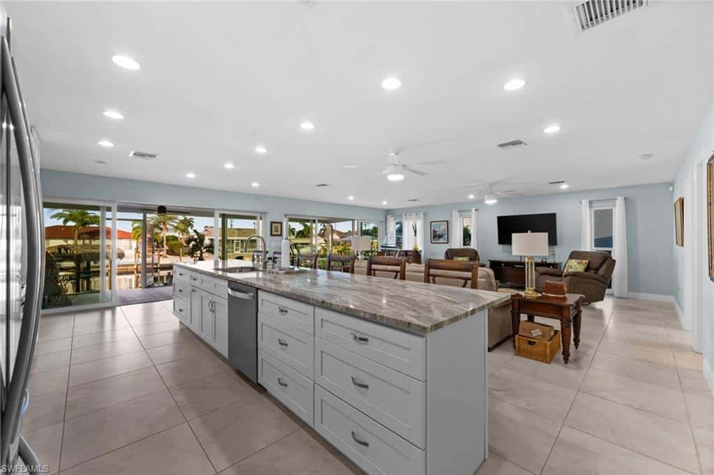 2498 Sapodilla Ln, St. James City, photo 8