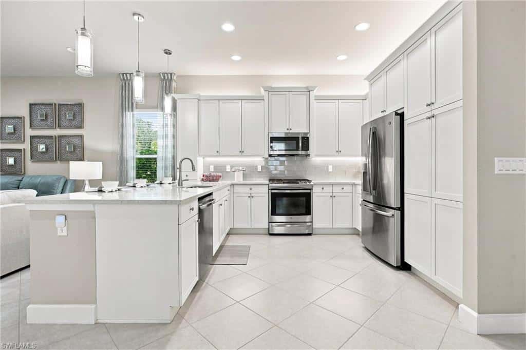 28410 Capraia Dr, Bonita Springs, photo 9