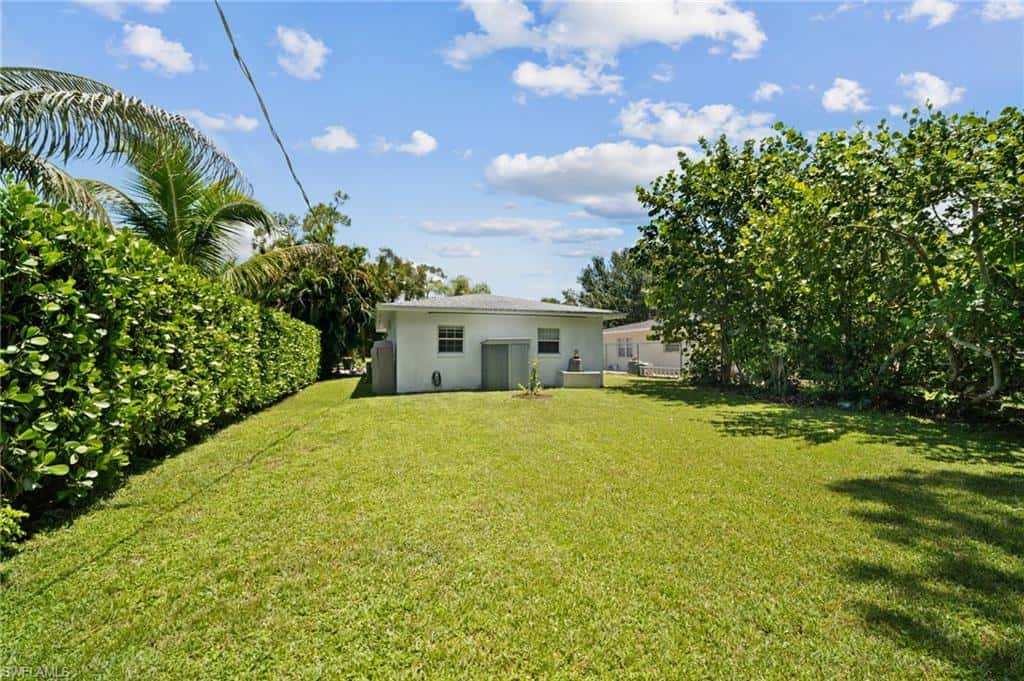 273 Porter St, Naples, photo 19